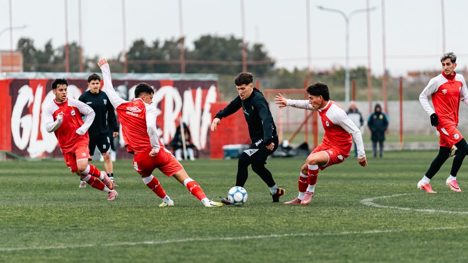 Soi kèo tài xỉu, phạt góc trận Deportivo Madryn vs Atletico Mitre, 05:00 ngày 22/08